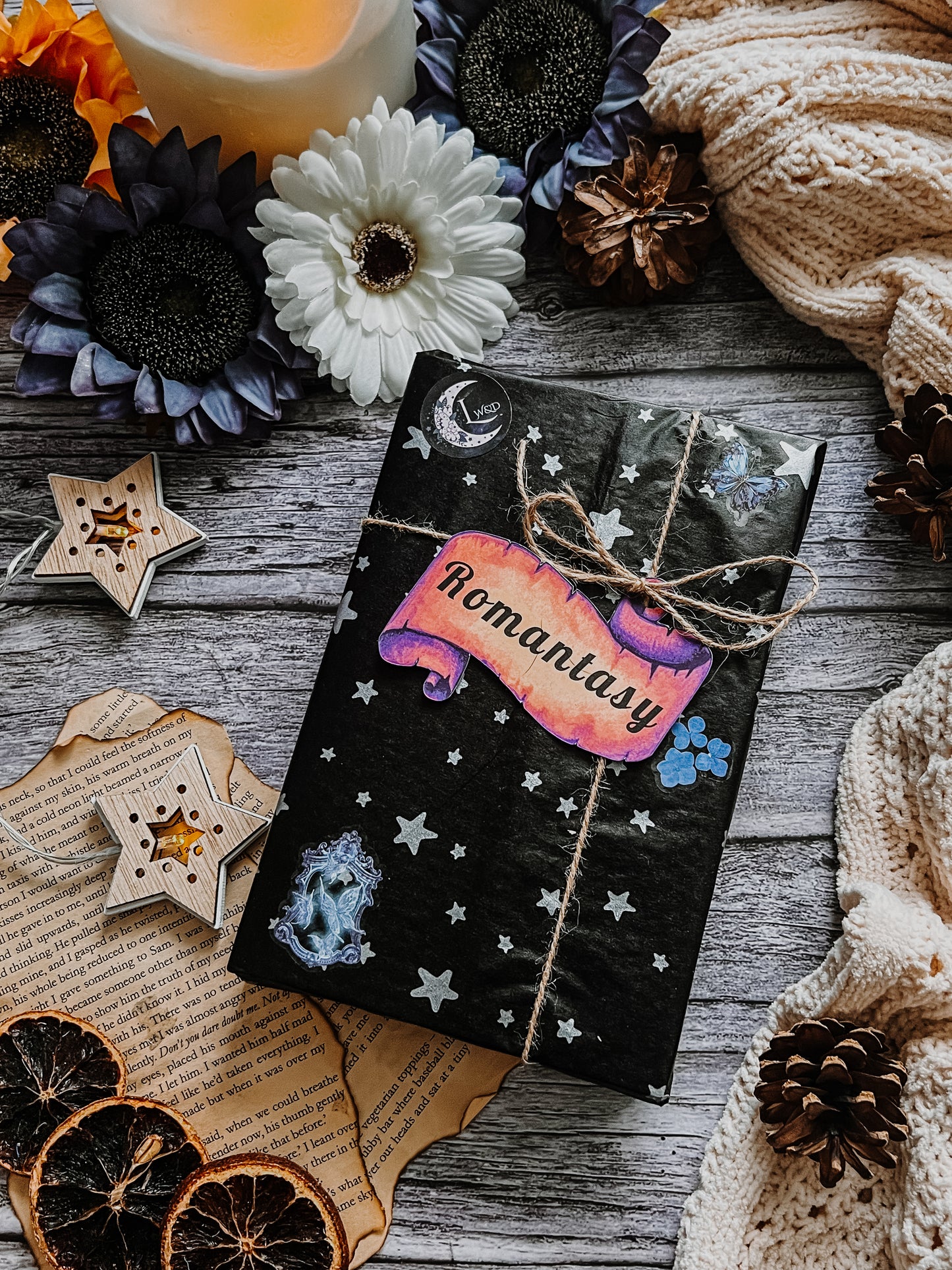 ROMANTASY Blind Date With A Book Box